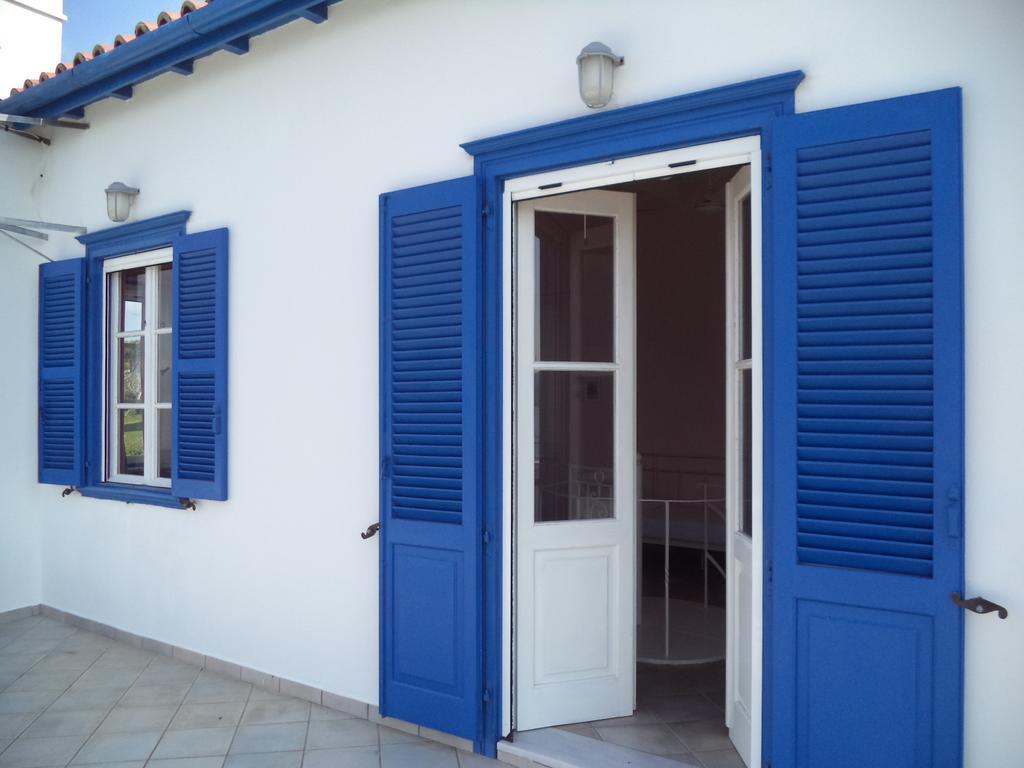 Vlichos Studio Apartment Hydra  Room photo